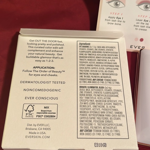 Ever Cheek & Eye -Pallette “Out the Door” - Picture 7 of 9